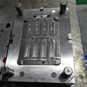 Injection-molding.jpg